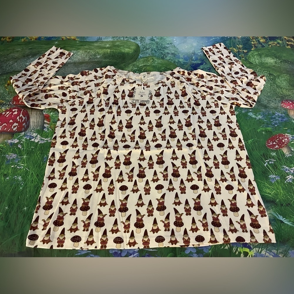 Kate Quinn Long Sleeve Relaxed Raglan Top, Gnomes, XL, NWT - Picture 5 of 7